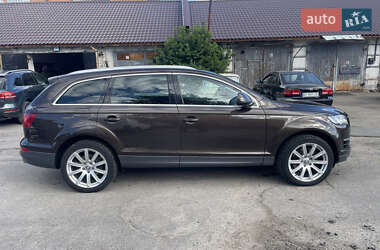 Позашляховик / Кросовер Audi Q7 2012 в 