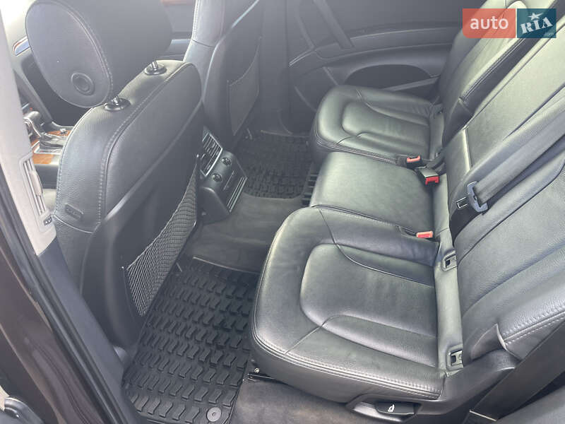 Позашляховик / Кросовер Audi Q7 2012 в Полтаві