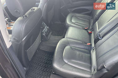 Позашляховик / Кросовер Audi Q7 2012 в 