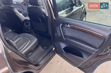 Позашляховик / Кросовер Audi Q7 2012 в 
