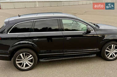 Внедорожник / Кроссовер Audi Q7 2015 в 
