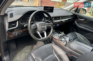 Внедорожник / Кроссовер Audi Q7 2017 в 