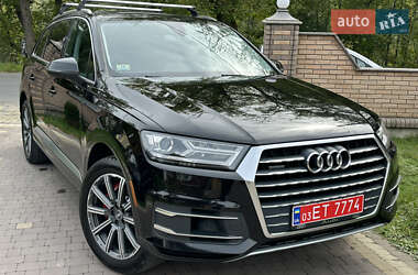 Внедорожник / Кроссовер Audi Q7 2017 в 