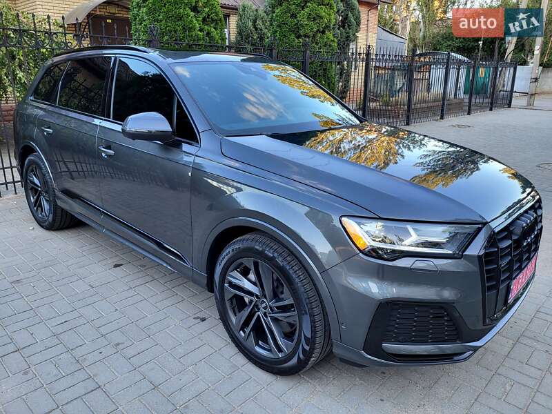 Внедорожник / Кроссовер Audi Q7 2021 в Запорожье