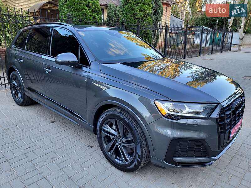 Внедорожник / Кроссовер Audi Q7 2021 в Запорожье