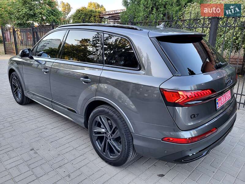 Внедорожник / Кроссовер Audi Q7 2021 в Запорожье
