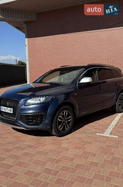 Внедорожник / Кроссовер Audi Q7 2010 в 