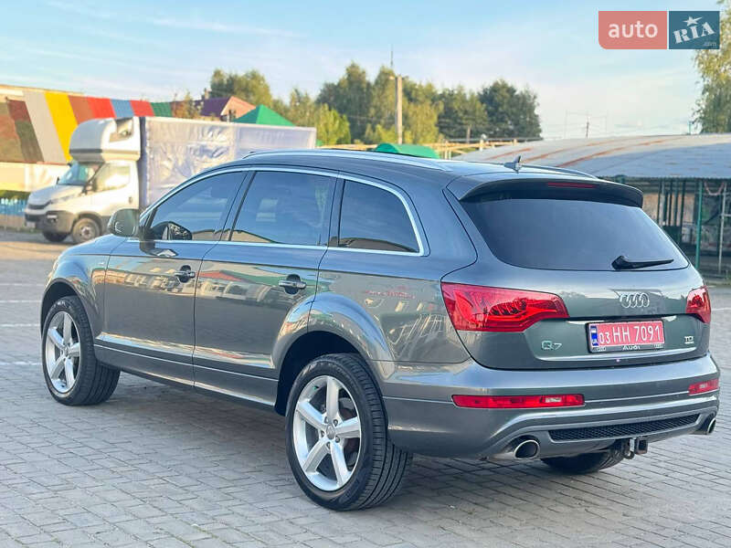 Позашляховик / Кросовер Audi Q7 2014 в Ковелі