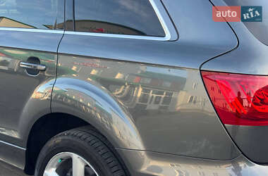 Внедорожник / Кроссовер Audi Q7 2014 в 