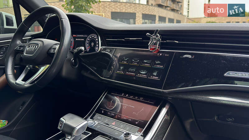 Позашляховик / Кросовер Audi Q7 2020 в Львові