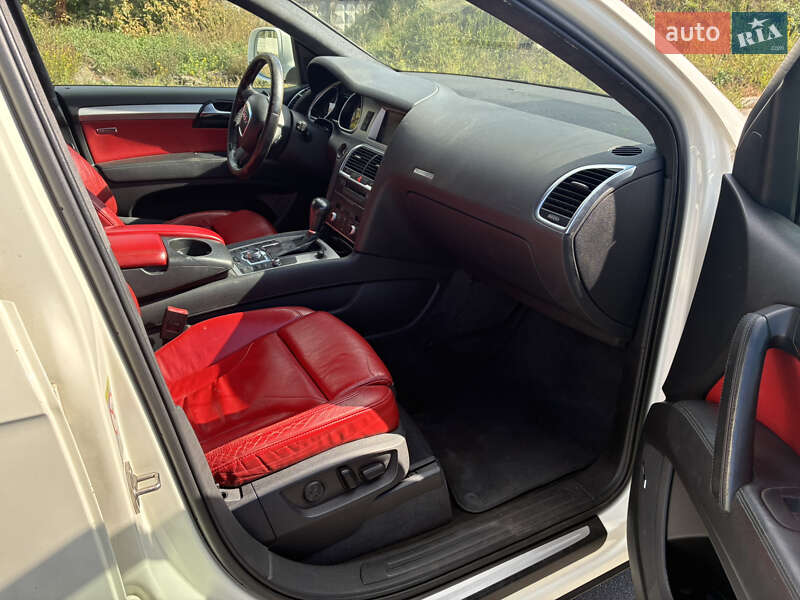 Позашляховик / Кросовер Audi Q7 2008 в Києві