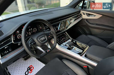 Позашляховик / Кросовер Audi Q7 2025 в 