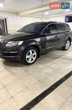 Позашляховик / Кросовер Audi Q7 2008 в 