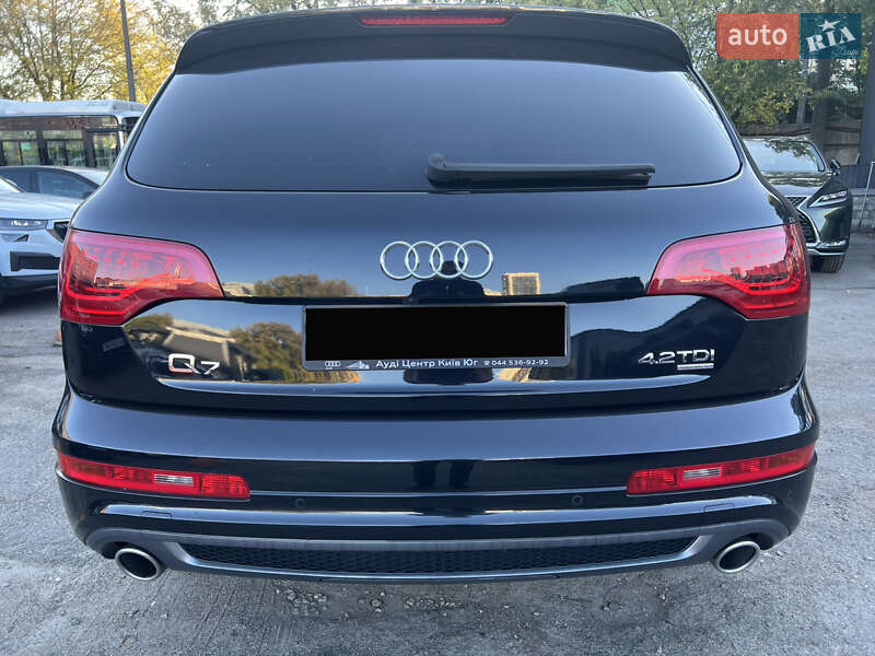 Внедорожник / Кроссовер Audi Q7 2011 в Киеве