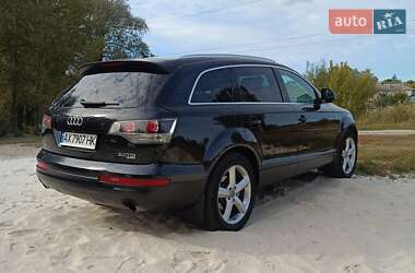 Позашляховик / Кросовер Audi Q7 2008 в 