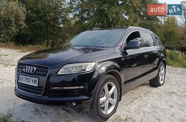 Позашляховик / Кросовер Audi Q7 2008 в 