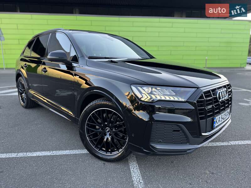 Внедорожник / Кроссовер Audi Q7 2020 в Киеве