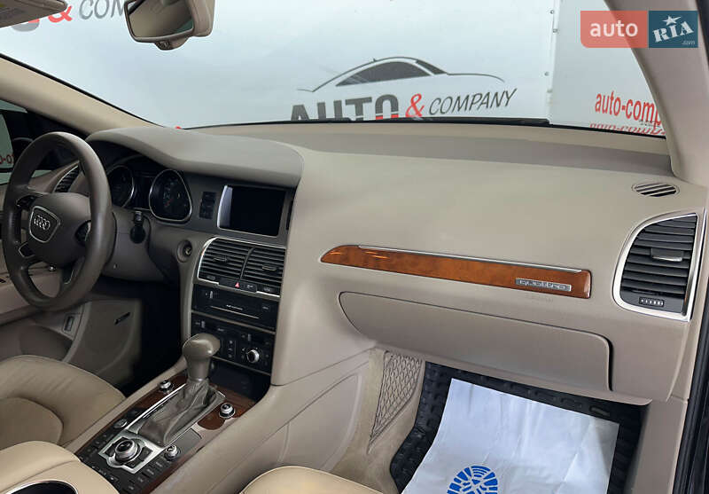 Позашляховик / Кросовер Audi Q7 2012 в Львові