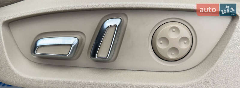 Позашляховик / Кросовер Audi Q7 2012 в Львові
