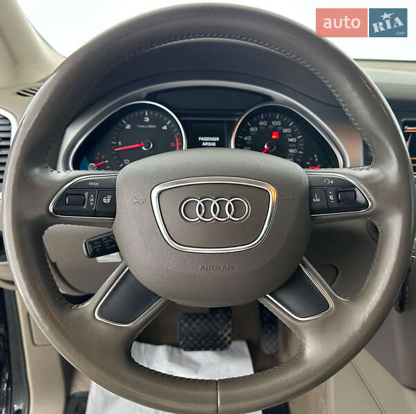 Позашляховик / Кросовер Audi Q7 2012 в Львові