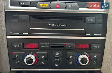 Позашляховик / Кросовер Audi Q7 2012 в 