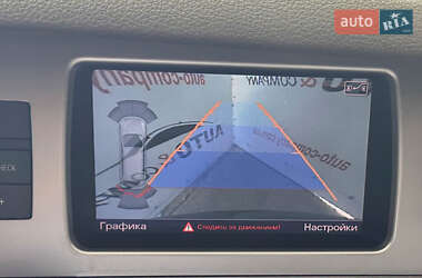 Позашляховик / Кросовер Audi Q7 2012 в 