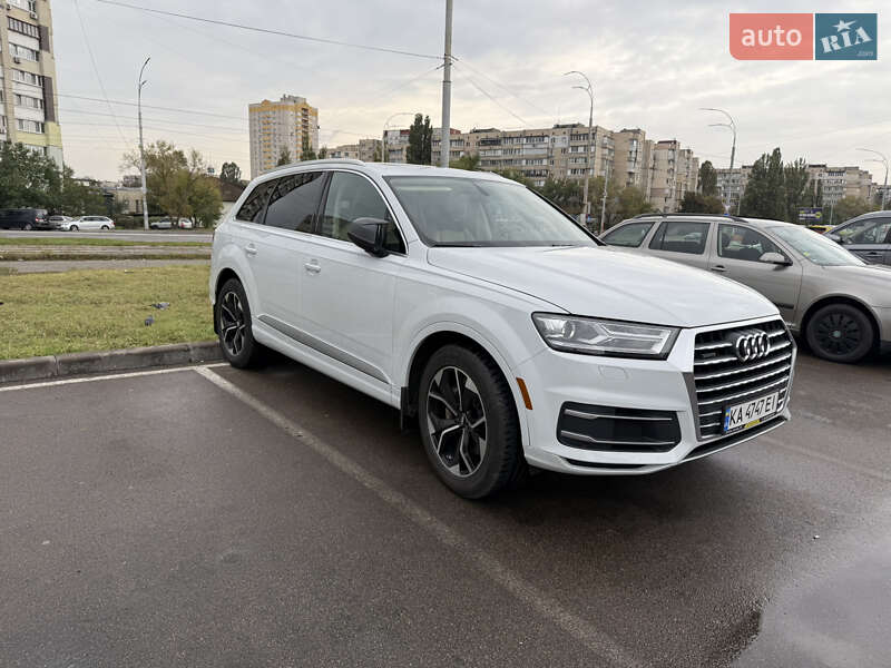 Позашляховик / Кросовер Audi Q7 2018 в Києві