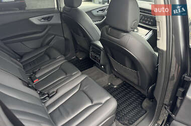 Внедорожник / Кроссовер Audi Q7 2020 в 