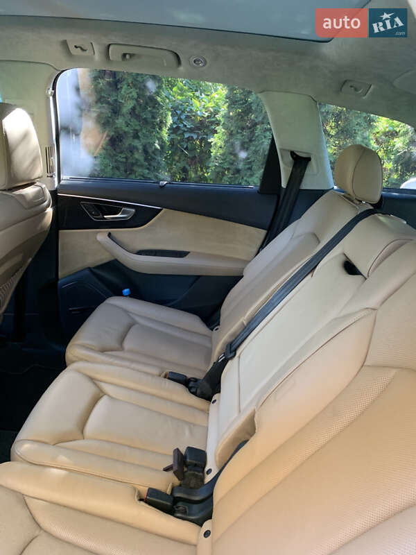 Внедорожник / Кроссовер Audi Q7 2020 в Луцке