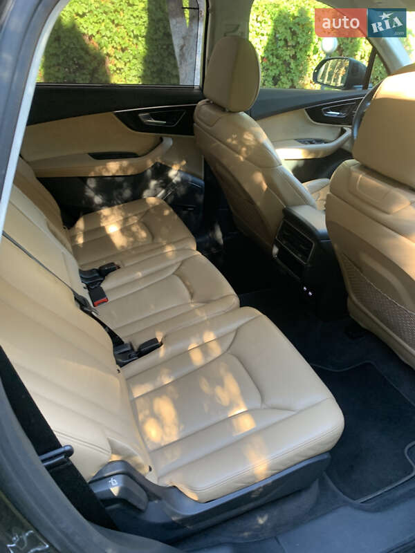 Внедорожник / Кроссовер Audi Q7 2020 в Луцке