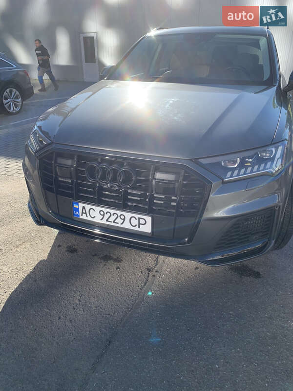 Внедорожник / Кроссовер Audi Q7 2020 в Луцке