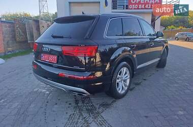 Позашляховик / Кросовер Audi Q7 2016 в 