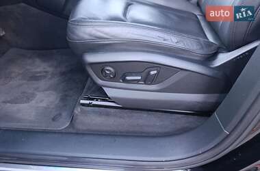 Позашляховик / Кросовер Audi Q7 2016 в 