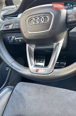 Позашляховик / Кросовер Audi Q7 2018 в 
