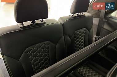 Позашляховик / Кросовер Audi Q7 2018 в 