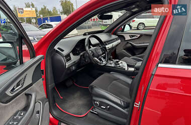 Внедорожник / Кроссовер Audi Q7 2015 в 