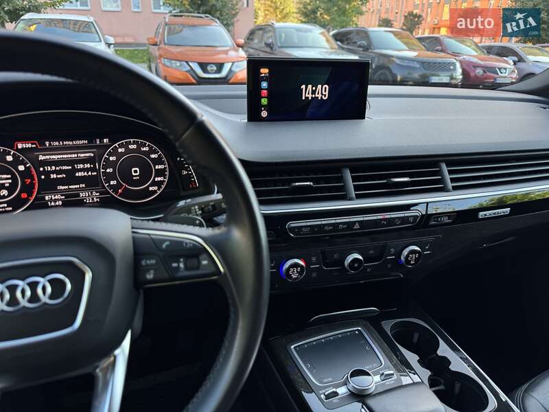 Внедорожник / Кроссовер Audi Q7 2016 в Киеве