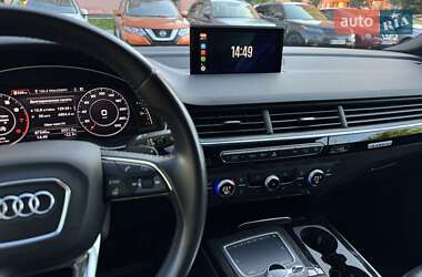 Позашляховик / Кросовер Audi Q7 2016 в 