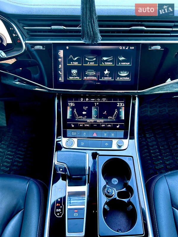 Позашляховик / Кросовер Audi Q7 2022 в Тернополі