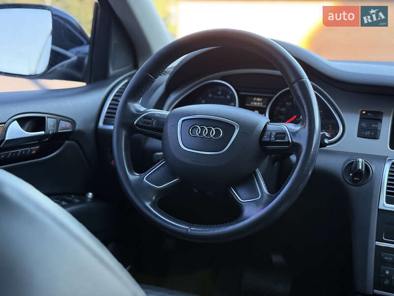 Позашляховик / Кросовер Audi Q7 2015 в Тернополі