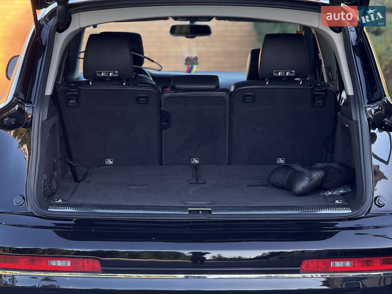 Позашляховик / Кросовер Audi Q7 2015 в Тернополі