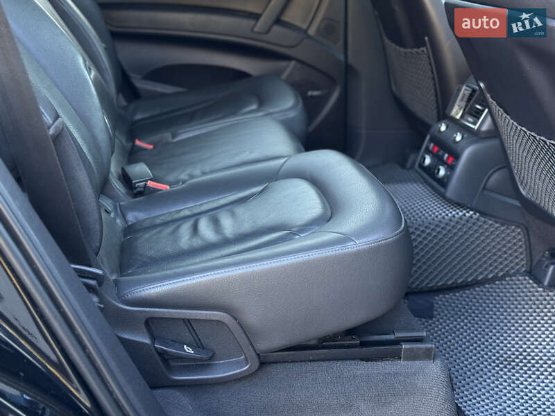 Позашляховик / Кросовер Audi Q7 2015 в Тернополі