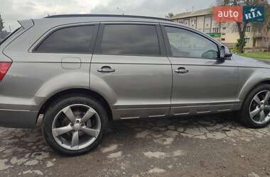 Внедорожник / Кроссовер Audi Q7 2015 в 