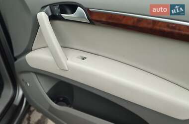 Внедорожник / Кроссовер Audi Q7 2015 в 