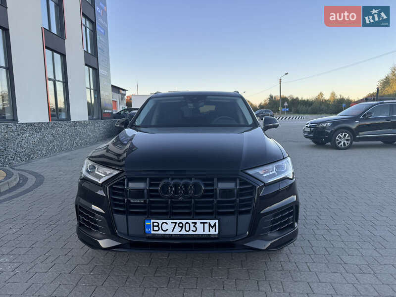 Позашляховик / Кросовер Audi Q7 2019 в Львові