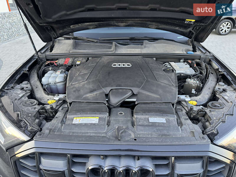 Позашляховик / Кросовер Audi Q7 2019 в Львові