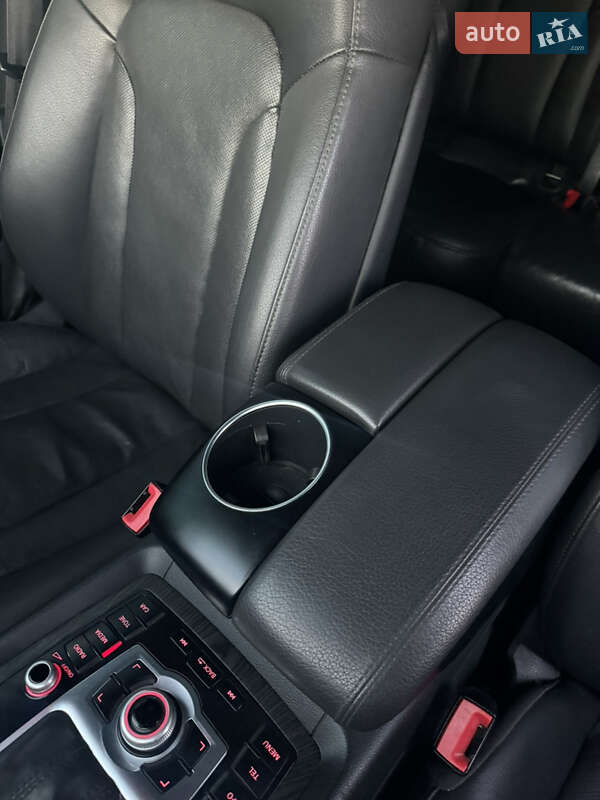 Внедорожник / Кроссовер Audi Q7 2012 в Белой Церкви