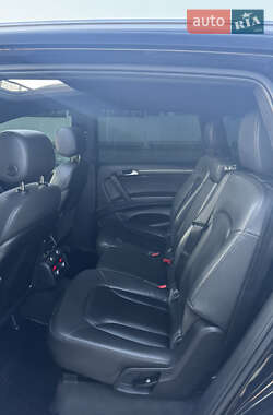 Внедорожник / Кроссовер Audi Q7 2012 в 