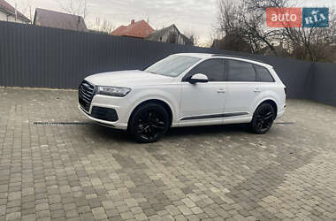 Внедорожник / Кроссовер Audi Q7 2018 в 