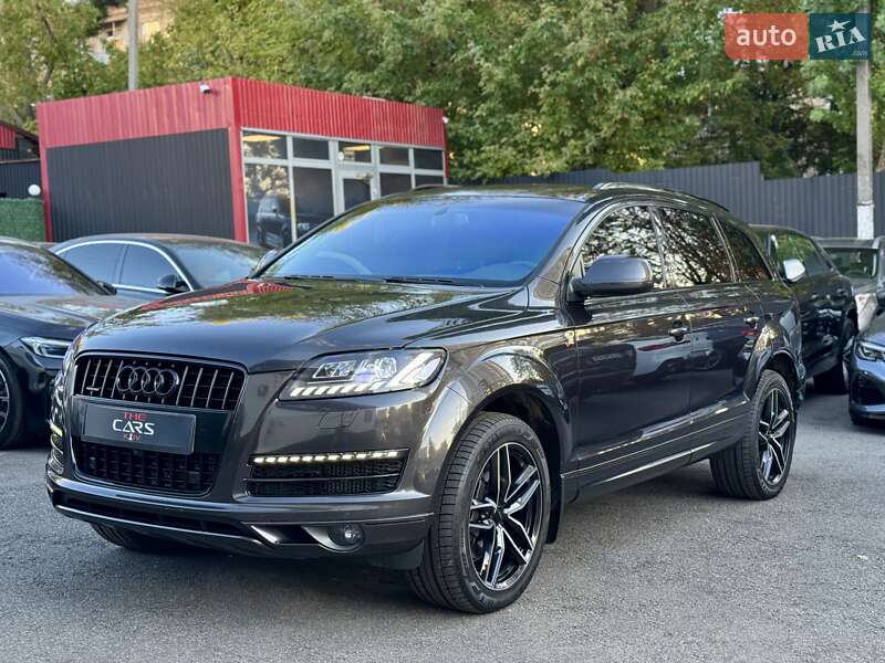 Внедорожник / Кроссовер Audi Q7 2013 в Киеве